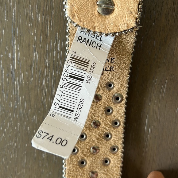 NWOT Angel Ranch Cow Hide Bling Belt - Picture 5 of 6